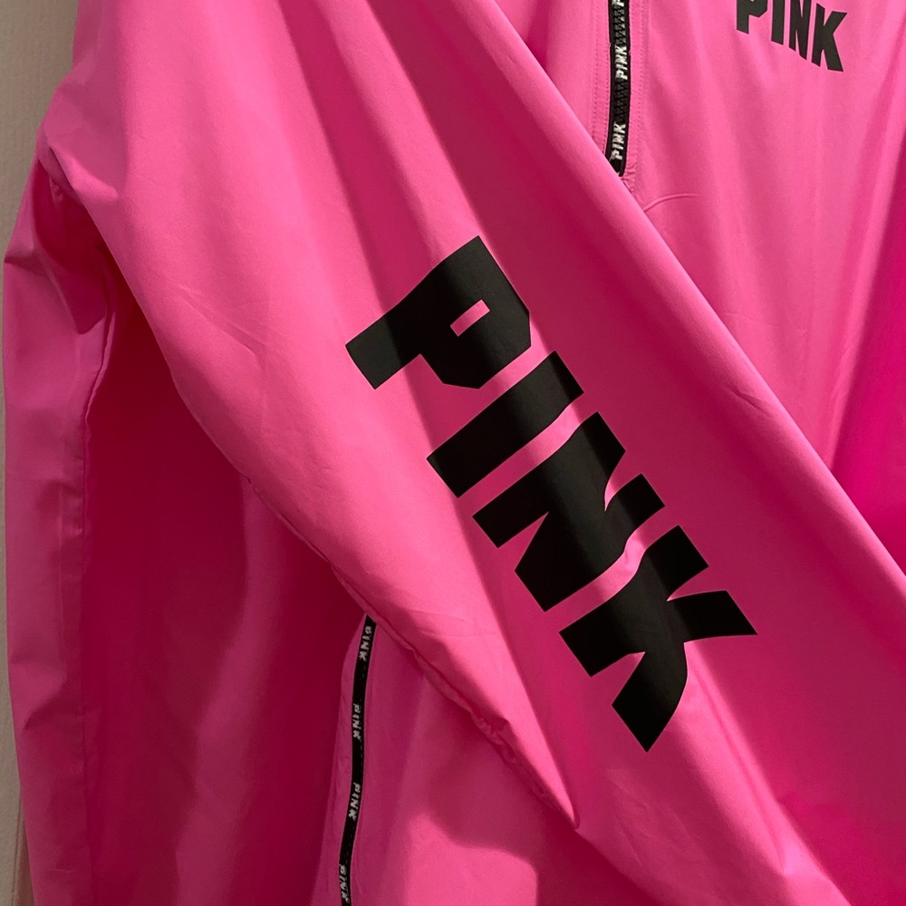 Victoria Secret PINK - NWT Anorak. Med/Large - Picture 4 of 9